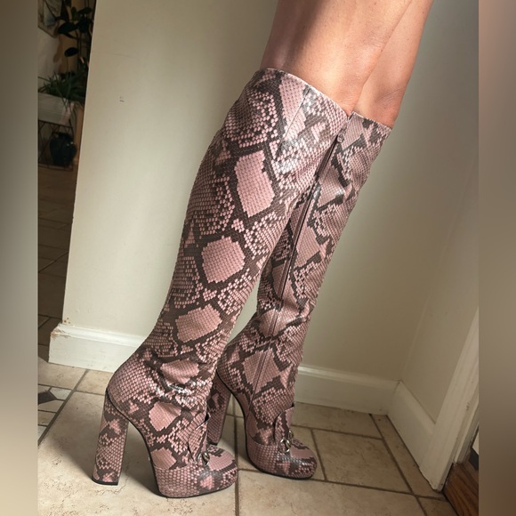 Pink Python Gucci Boots - Picture 2 of 10